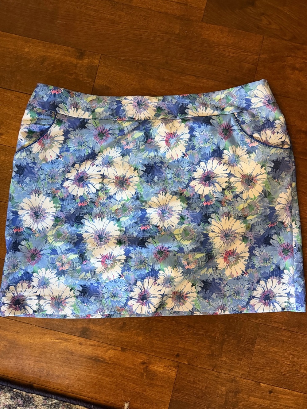 Floral Golf/Tennis Skirt with Clean Waistband. Beautiful detail